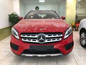 Bán xe Mercedes GLA 250 4Matic 2018 được tặng đã đăng ký chưa đi mới 100% bán lại