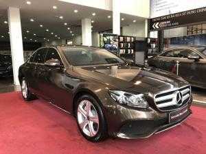 Bán xe Mercedes E250 2018 mới như xe mới trong hãng chạy 3800km giá rẻ vài trăm triệu