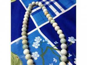 Vòng đeo cổ đá xịn quý hiếm rơi không vỡ