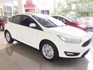 Thủ Đức: 5 Chỗ Ford Focus Titanium | Trả trước 180 Triệu | 5 ngày nhận xe