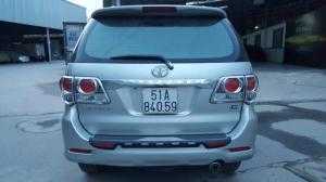 Bán Toyota Fortuner G 2.5MT số sàn máy dầu màu bạc biển Sài Gòn sản xuất 2014 một đời chủ