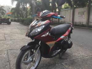 Yamaha Novou 4 LX 212 Limited ngay chủ dán keo