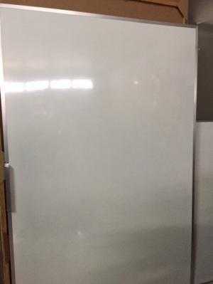 Bnagr trắng mica viết bút lông