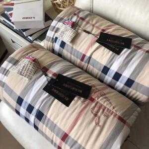 Chăn đũi hè thu Burberry họa tiết kẻ sang chảnh