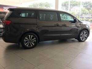 Kia sedona 2o18 full option gia tot