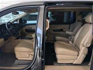 Kia sedona 2o18 full option gia tot