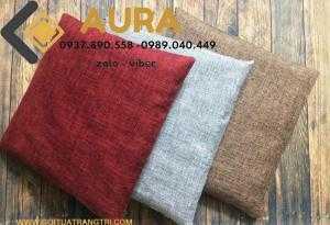 Nhằm đáp ứng nhu cầu ngày càng cao của quý khách hàng và mong muốn mang lại sản phẩm tốt hơn, đảm bảo cho người tiêu dùng, AURA đã cải tiến dòng đệm ngồi thông thường sang loại đệm ngồi mới đẹp hơn, sang trọng hơn và chất lượng được cải tiến nhiều hơn để mang lại sự êm ái, thoải mái và đặc biệt là không sử dụng mút vụt dán keo , sự hài lòng cho quý khách hàng đã tin tưởng và sử dụng sản phẩm của AURA trong thời gian vừa qua.
Đệm ngồi có 2 kích thước 40 x 40 cm, và 50 x 50 cm
Đệm ngồi thiền được may thủ công bằng tay, cẩn thận từng đường kim mũi chỉ, đảm bảo độ chắc chắn cho nệm khi ngồi và thời hạn sử dụng lâu dài từ 3 - 5 năm vẫn như mới
Nệm ngồi có màu sắc sang trọng phù hợp trang trí phòng khách, quán cafe, trà sữa, quán ăn, nhà hàng... theo phong cách trà đạo Nhật Bản.
Nệm ngồi dùng để ngồi thiền, tịnh tâm,dùng để cúng dường cho chùa, nơi thờ cúng linh thiêng.
Qúy khách hàng có nhu cầu vui lòng liên hệ với chúng tôi theo các thông tin sau:
HOTLINE : 0989.040.449 - 0937.890.558 Zalo-viber)
Nhận cung cấp đệm ngồi bệt, gối tựa lưng và vỏ gối tựa lưng cho các quán cafe, trà sữa, nhà hàng, khách sạn... với giá và chất lượng cực tốt vui lòng liên hệ trực tiếp qua điện thoại
Đệm ngồi bệt AURA có nhiều màu sắc trang nhã, đa dạng về phong cách,tham khảo thêm rất nhiều sản phẩm trên website GỐI TỰA TRANG TRÍ COM hoặc fanpage GỐI TỰA LƯNG AURA hoặc ĐỆM NGỒI BỆT - NỆM NGỒI AURA đệm ngồi có vỏ bọc tháo rời, có khóa kéo, rất tiện vệ sinh sạch sẽ, nhanh khô, không bị ẩm mốc như đệm may liền vỏ thông thường
GIÁ CỰC TỐT CHO ANH CHỊ MUA SỐ LƯỢNG NHIỀU
vui lòng liên hệ HOTLINE:0989.040.449 - 0937.890.558 để được hỗ trợ tư vấn.
CHÂN THÀNH CẢM ƠN QUÝ KHÁCH ĐÃ TIN DÙNG VÀ ỦNG HỘ SẢN PHẨM CỦA AURA
MẾN CHÚC QUÝ KHÁCH LUÔN HẠNH PHÚC VÀ THÀNH CÔNG