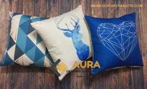 Gối tựa trang trí AURA chuyên cung cấp đệm ngồi bệt và gối tựa lưng dùng để trang trí nhà cửa, phòng khách, đặc biệt là cung cấp cho các quán cafe, trà sữa, văn phòng.
Các sản phẩm gối tựa được làm từ vải bố cavas hay còn gọi là vải lanh với độ bền cao, giúp cho gối luôn mới có thể vệ sinh dễ dàng sau một thời gian dài sử dụng. Ruột gối bông gòn cao cấp, có thể giặt mà không bị vón cục không thể tái sử dụng.
Về đệm ngồi bệt bên mình là ruột bằng đệm gòn nén, nên giặt , cho vào máy sấy và phơi đệm vào những ngày nắng để đệm nhanh khô nhé. Loại đệm ngồi này hiện nay rất được ưa chuộng vì đệm ngồi rất êm lại không bị lún, xẹp hay gây nóng như đệm cao su thông thường, giá cả lại rất mềm nữa nhé.
AURA luôn cập nhật mẫu mới với những kiểu dáng màu sắc sang trọng, bắt mắt và không ngừng cải tiến chất lượng sản phẩm, mang lại sự hài lòng cho tất cả khách hàng đã tin tưởng và chọn mua gối tựa và đệm ngồi bệt của AURA
Đệm ngồi bệt AURA có nhiều màu sắc trang nhã, đa dạng về phong cách,tham khảo thêm rất nhiều sản phẩm trên website GỐI TỰA TRANG TRÍ COM hoặc fanpage GỐI TỰA LƯNG AURA HOẶC ĐỆM NGỒI BỆT - NỆM NGỒI AURA đệm ngồi có vỏ bọc tháo rời, có khóa kéo, rất tiện vệ sinh sạch sẽ, nhanh khô, không bị ẩm mốc như đệm may liền vỏ thông thường
GIÁ CỰC TỐT CHO ANH CHỊ MUA SỐ LƯỢNG NHIỀU
MẪU MỚI ĐA DẠNG PHONG CÁCH
vui lòng liên hệ HOTLINE:0989.040.449 - 0937.890.558 để được hỗ trợ tư vấn.
CHÂN THÀNH CẢM ƠN QUÝ KHÁCH ĐÃ TIN DÙNG VÀ ỦNG HỘ SẢN PHẨM CỦA AURA
MẾN CHÚC QUÝ KHÁCH LUÔN HẠNH PHÚC VÀ THÀNH CÔNG