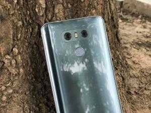 Điện thoại LG G6 chống nước/ bụi