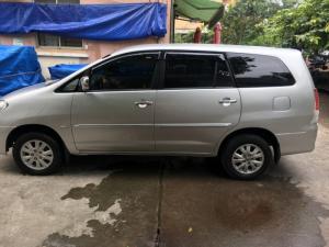 Gia đình bán xe TOYOTA INNOVA G màu bạc, sx cuối 2011, chính chủ sử dụng