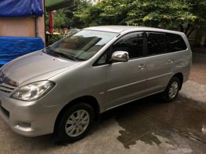Gia đình bán xe TOYOTA INNOVA G màu bạc, sx cuối 2011, chính chủ sử dụng
