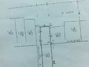 Bán 2 nhà mặt tiền 1 miếng đất q11