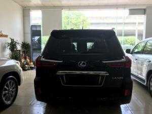 Bán Lexus LX570 nhập mỹ mùa đen, sản xuất 2018,bản full kịch đồ,xe và giấy tờ giao ngay.