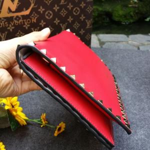 Ví Đinh Cầm Tay Cluth Valentino - Hàng Quảng Châu Loại 1