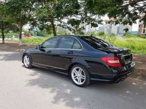 Cần bán gấp xe Mercedes C300 AMG 2011 màu đen vip