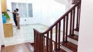 Bán nhà chính chủ ngay chợ mùng 8-3 Hai Bà Trưng DT 33m2 x 5 tầng