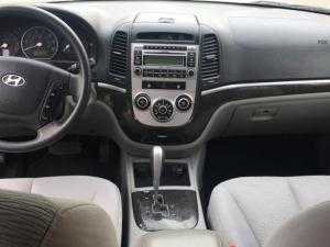 Cần bán xe Hyundai Santafe 2009 máy dầu, số tự động