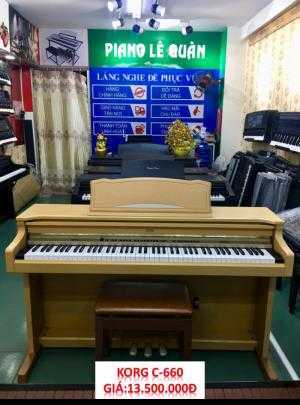 Piano KORG C-660
