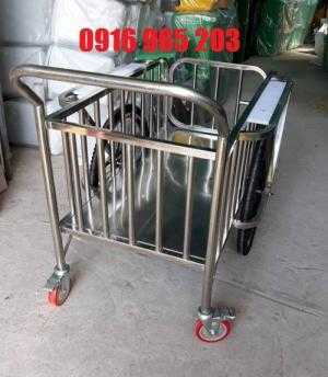 Xe đẩy rác inox bệnh viện