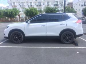 Bán xe 7 chỗ Nissan X-Trail 2016 màu trắng, biển SG
