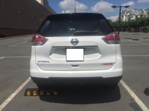 Bán xe 7 chỗ Nissan X-Trail 2016 màu trắng, biển SG