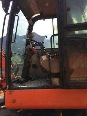 Bán gấp máy xúc Doosan 55wv