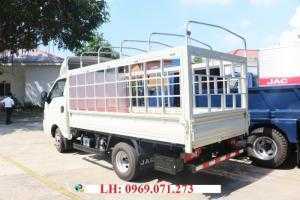 Xe tải Jac 990 kG – X99 – Thùng Bạt được lắp ráp bởi Nhà Máy Jac Motor, với linh kiện nhập khẩu 100%,