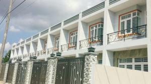 Đất nền mặt tiền đường quốc lộ 50, nền 100m2 sổ hồng riêng từng nền