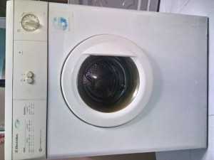 Máy sấy Electrolux
