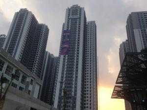 Bán Cắt lỗ căn hộ 110m2 hướng Đông Nam Ruby 3 tại Goldmark City
