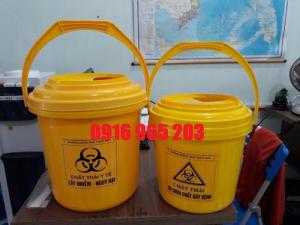 Xô y tế 14 lít và 22 lít màu vàng