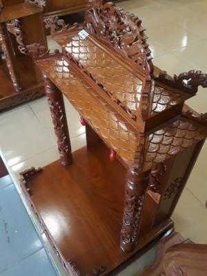 Bàn thờ ông địa câm xe mái ngối