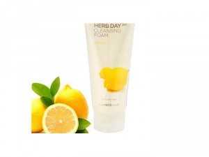 Sửa Rữa Mặt Herb Day 365 Cleansing Foam