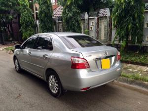 Cần bán Toyota Vios 1.5 E 2013, đăng ký lần đầu 2014, xe nhà còn Zin 90%