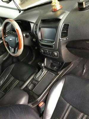 Bán Kia New Sorento GATH 2.4AT màu trắng máy xăng số tự động sản xuất 2015 biển Sài Gòn