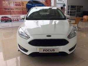 Ford Focus Trend giao ngay ,đủ màu hỗ trợ trả góp ,hỗ trợ các thủ tục đăng kí đăng kiểm