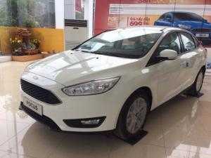 Ford Focus Trend giao ngay ,đủ màu hỗ trợ trả góp ,hỗ trợ các thủ tục đăng kí đăng kiểm