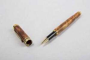 Bút Gỗ Huyết Long Cao Cấp