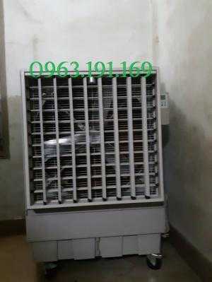 Quạt hơi nước công nghiệp dùng cho nhà xưởng, diện tích rộng