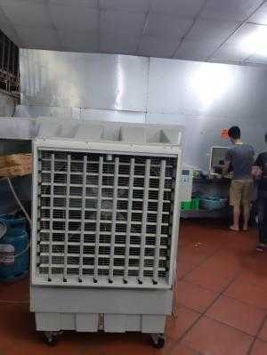 Quạt hơi nước công nghiệp dùng cho nhà xưởng, diện tích rộng