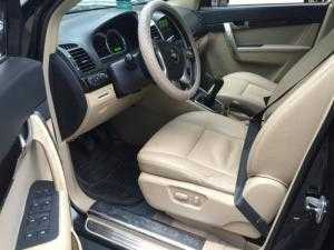 Cần bán gấp xe Chevrolet Captiva 2008 số sàn màu đen
