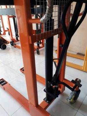 Xe nâng tay hiệu ichimens XC59-10