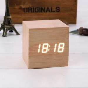 Đồng hồ để bàn khối gỗ vuông CUBE