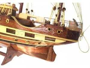 Tàu chở hàng France II (Thân tàu 40cm): Dài 58cm x Rộng 13cm x Cao 42cm. Giá 475.000₫