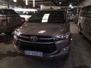 Bán Toyata Innova 2.0E sx 2017 màu đồng