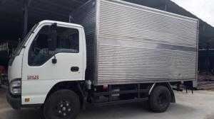 Báo giá xe tải Isuzu 2t4 thùng kín, lãi suất vay thấp nhất, có sẵn xe giao ngay