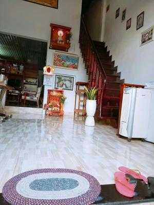 Cần bán gấp căn nhà cấp 4 ngay hẻm Hùng Vương