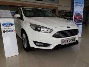 Bán xe Ford Focus Titanium 1.5L (bản đủ) sản xuất 2018, giao xe ngay