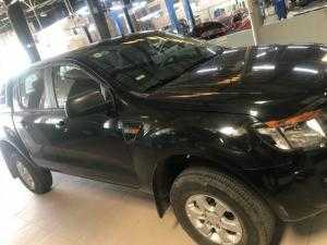 Bán Ford Ranger XL 4x2 MT sx 2015 màu đen