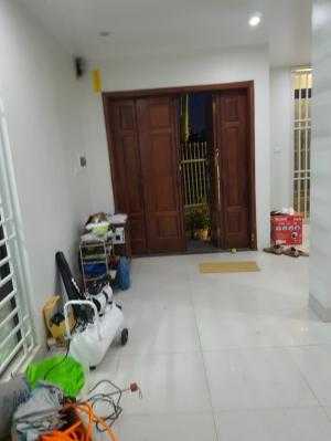 Bán cắt lỗ căn biệt thự góc Ao Sào, quận Hoàng Mai. Bao phí sang tên và full nội thất